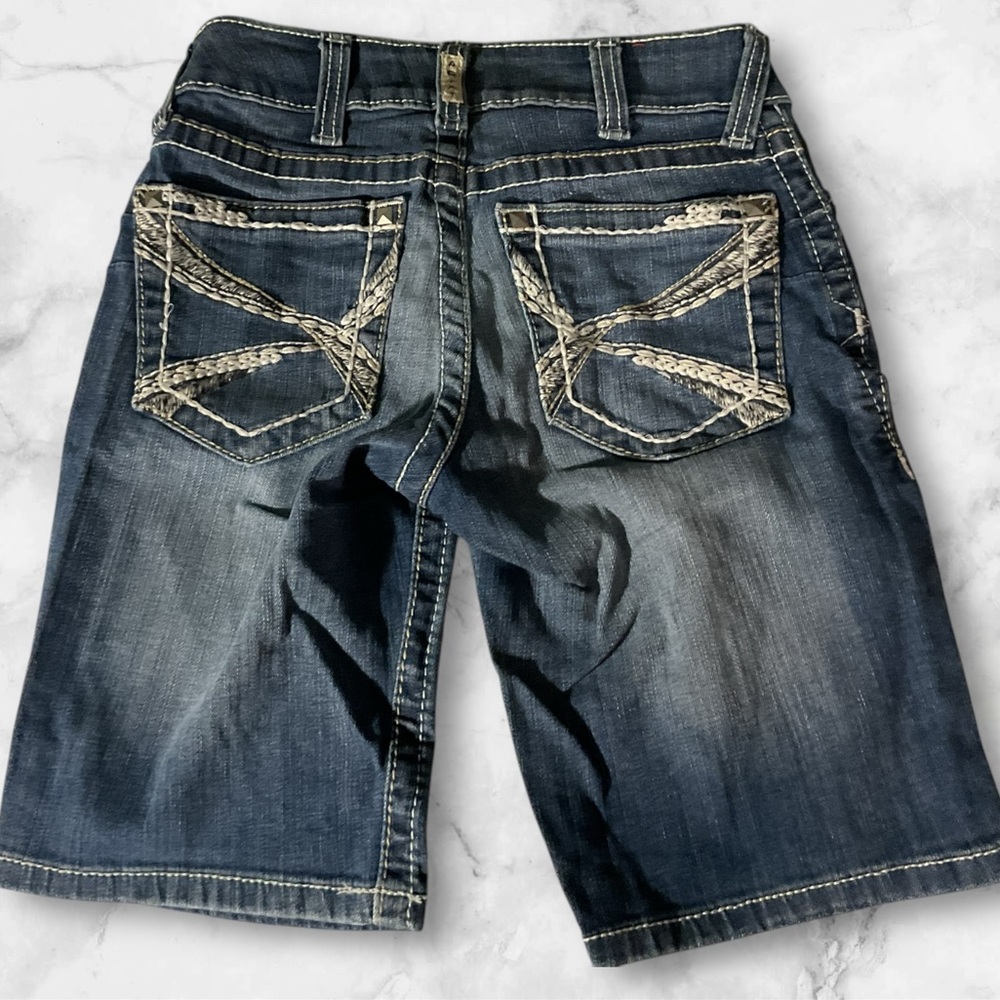 ARIAT REAL Low Rise Blue Denim Shorts/ Bermuda’s - Picture 3 of 9